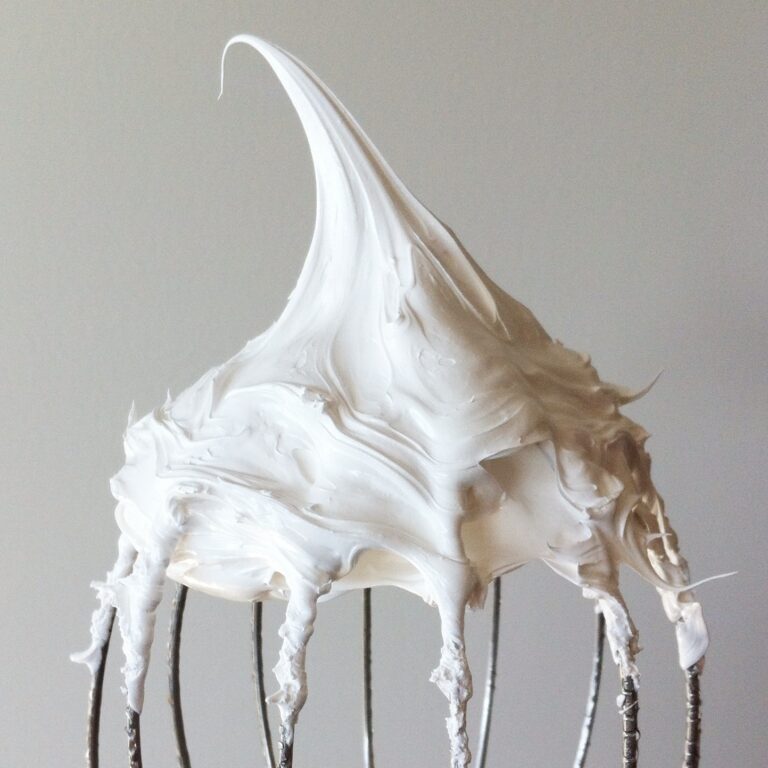 Homemade Marshmallow Fluff -GatoFacile