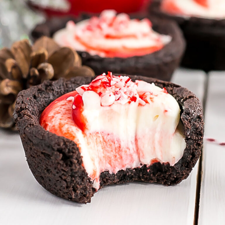Chocolate Peppermint Cookie Cups -GatoFacile