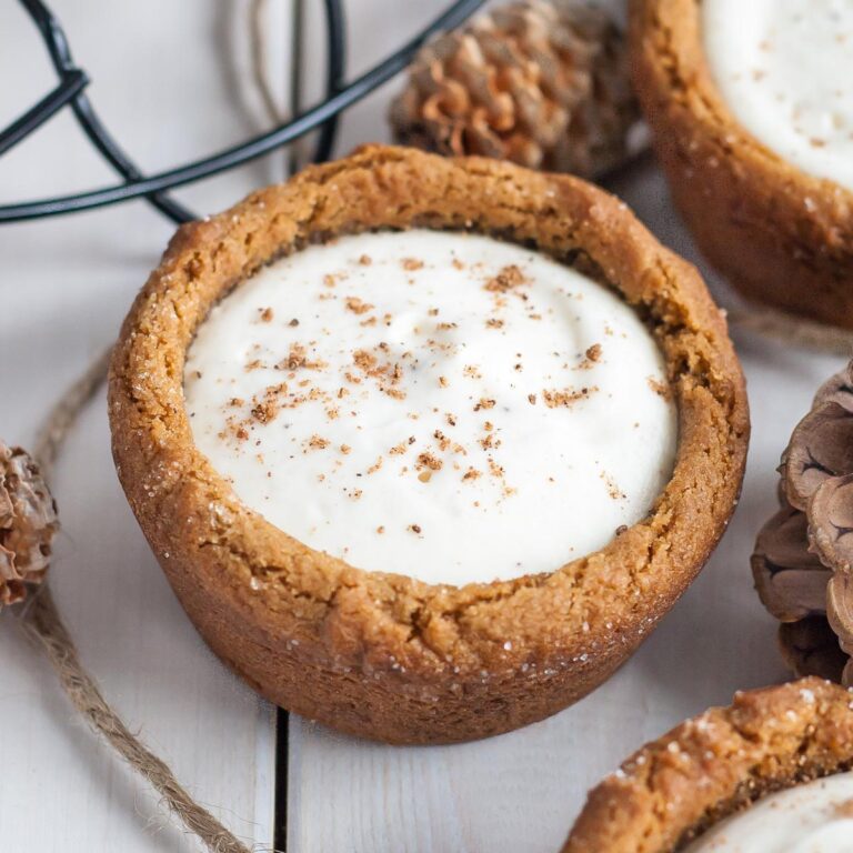 Eggnog Cheesecake Cookie Cups –  GatoFacile