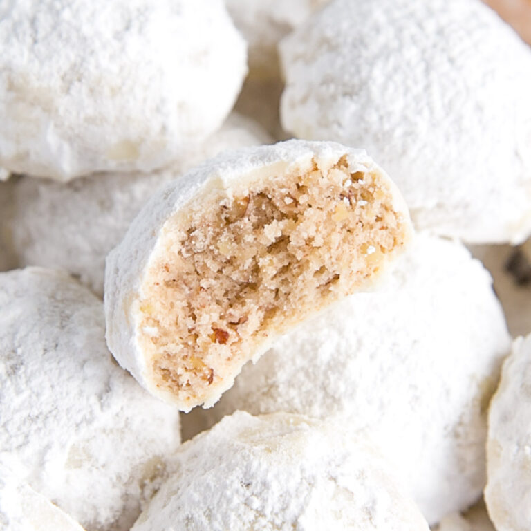 Mexican Wedding Cookies (Snowball Cookies)-GatoFacile