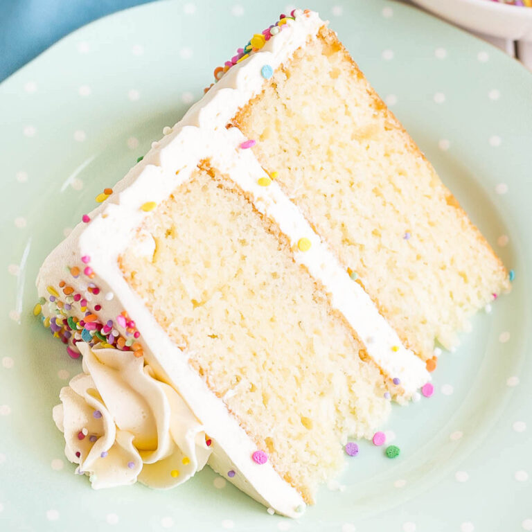 The Best Vanilla Cake Recipe (Reader Favorite!)-GatoFacile